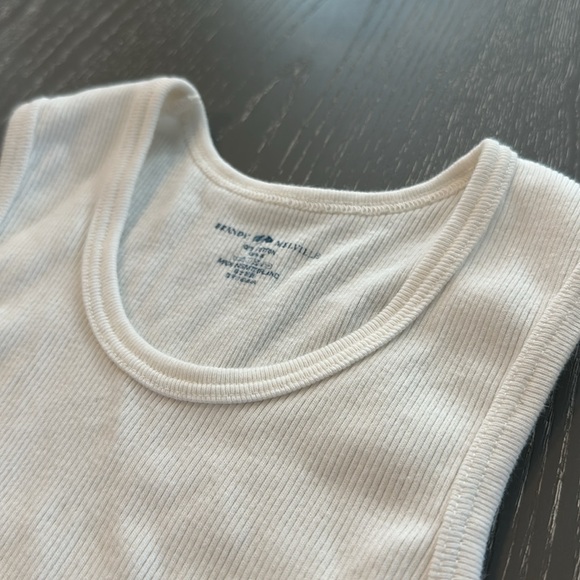 white plain brandy melville tank top 🤍❕ - Picture 2 of 5